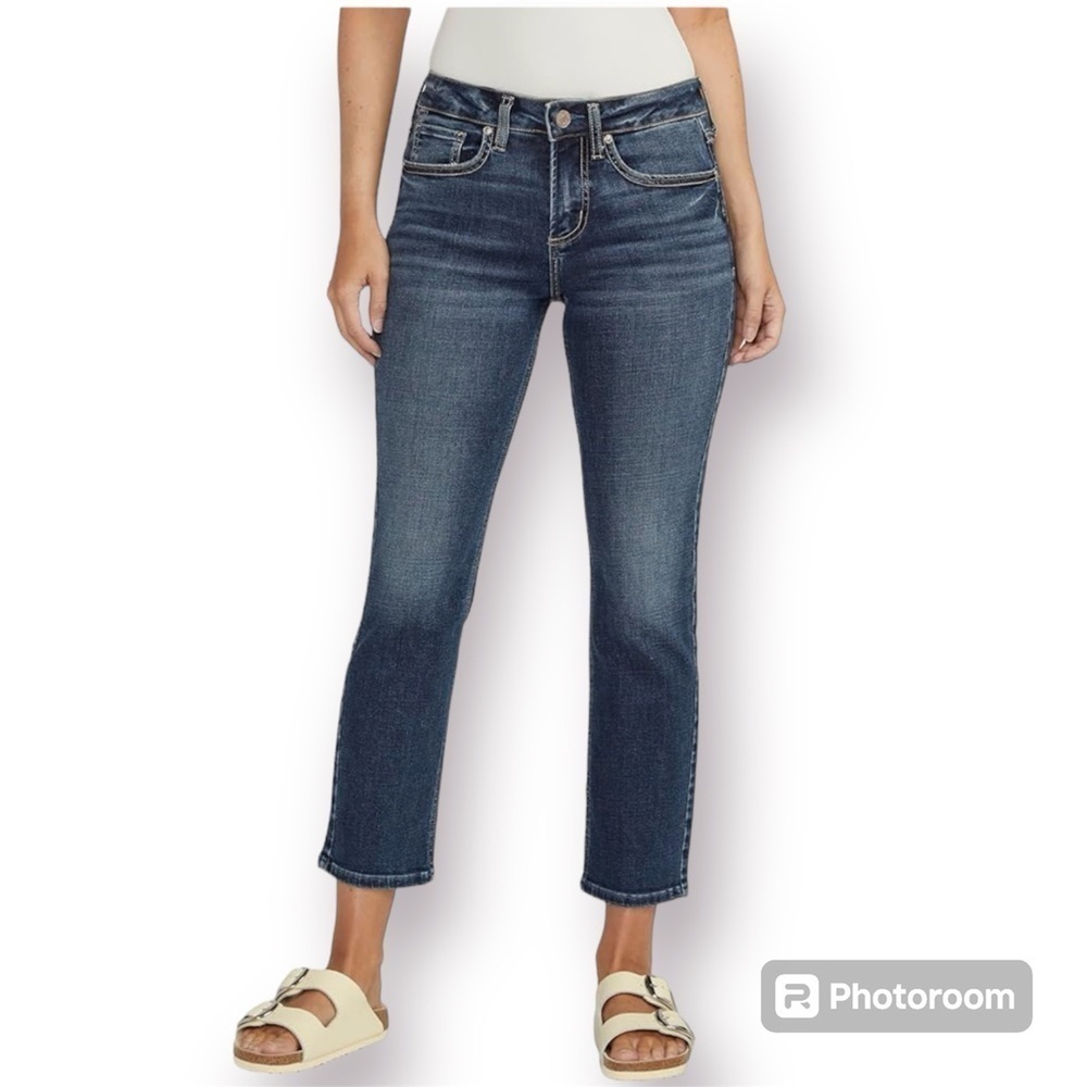 Silver Jeans “Tuesday Capri” – Distressed Blue Denim, Size 27